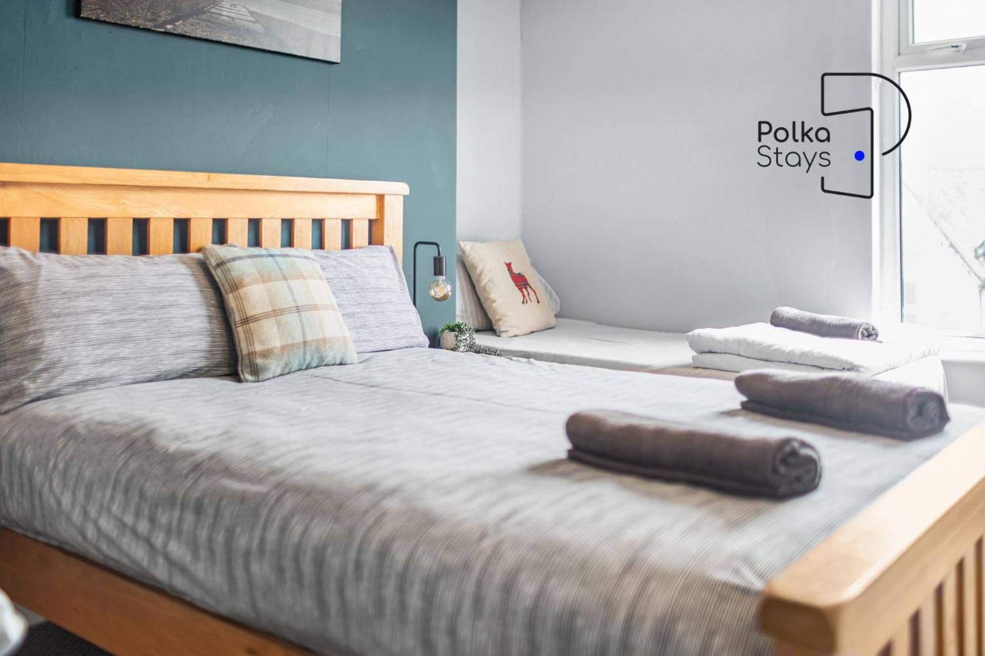 Polkadot Winter Gardens - Large Modern Apartments In Blackpool By Polkastays Bagian luar foto