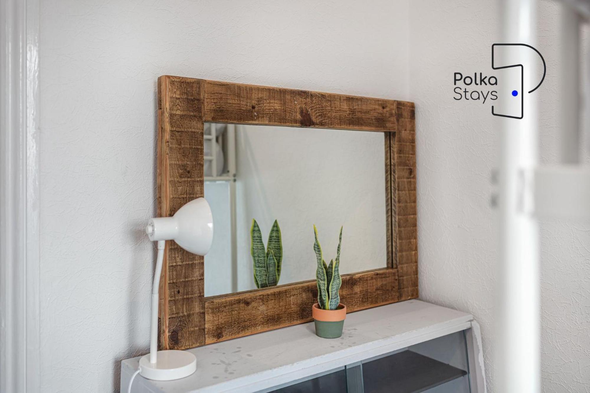 Polkadot Winter Gardens - Large Modern Apartments In Blackpool By Polkastays Bagian luar foto