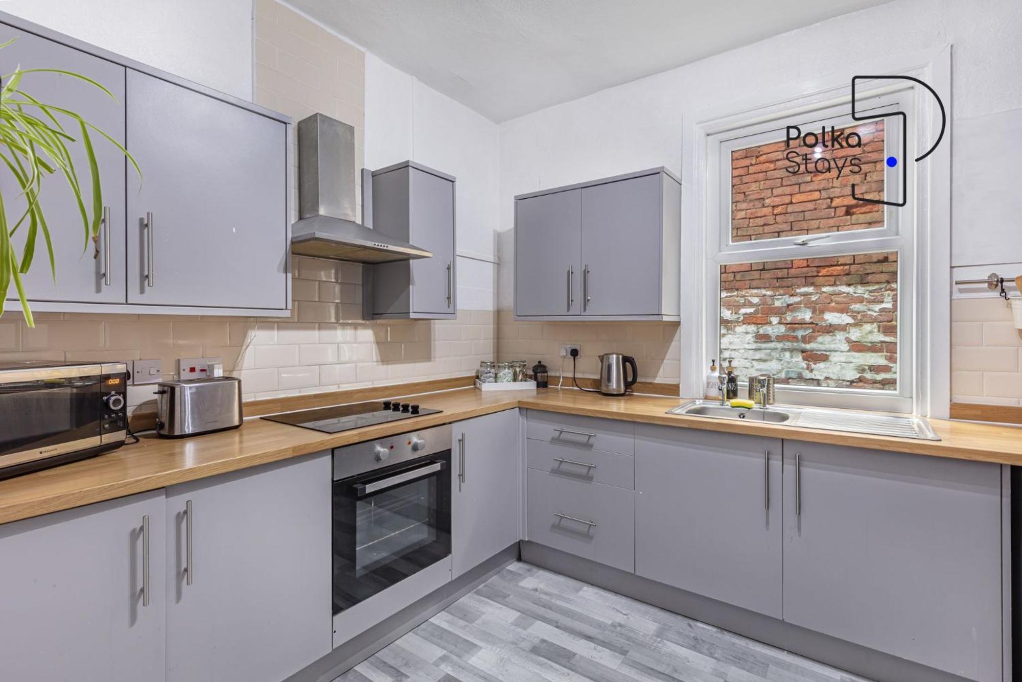 Polkadot Winter Gardens - Large Modern Apartments In Blackpool By Polkastays Bagian luar foto