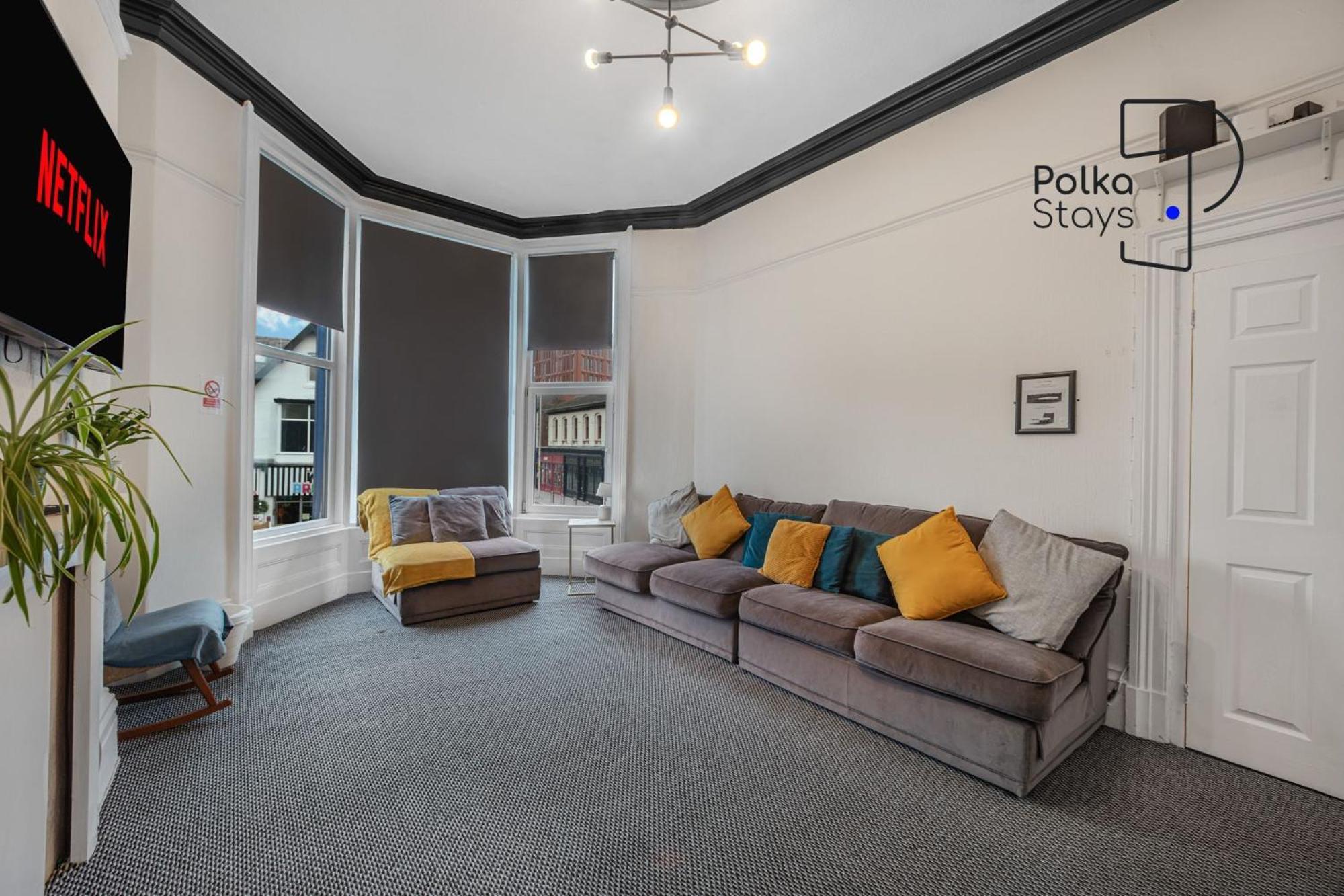 Polkadot Winter Gardens - Large Modern Apartments In Blackpool By Polkastays Bagian luar foto